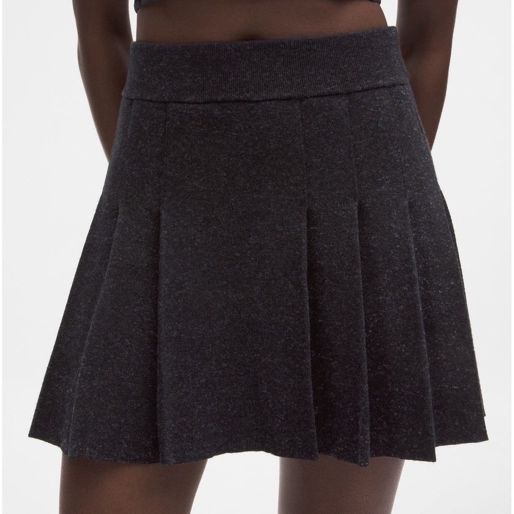 NWT Lululemon Ribbed Merino Wool Pleated Skirt Midi Speckled Black Heathered XXS